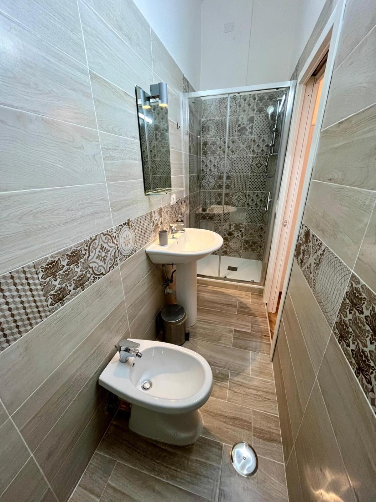 GuestHouse Marcanto - Duomo Napoli Eksteriør billede